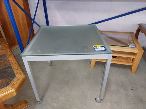 Esstisch / Tisch mit Glasplatte auf Rollen - HH140621
