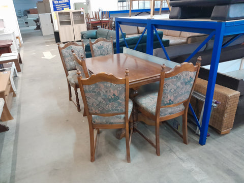 Esstisch / Tisch mit Stühlen und Bank - HH3001112